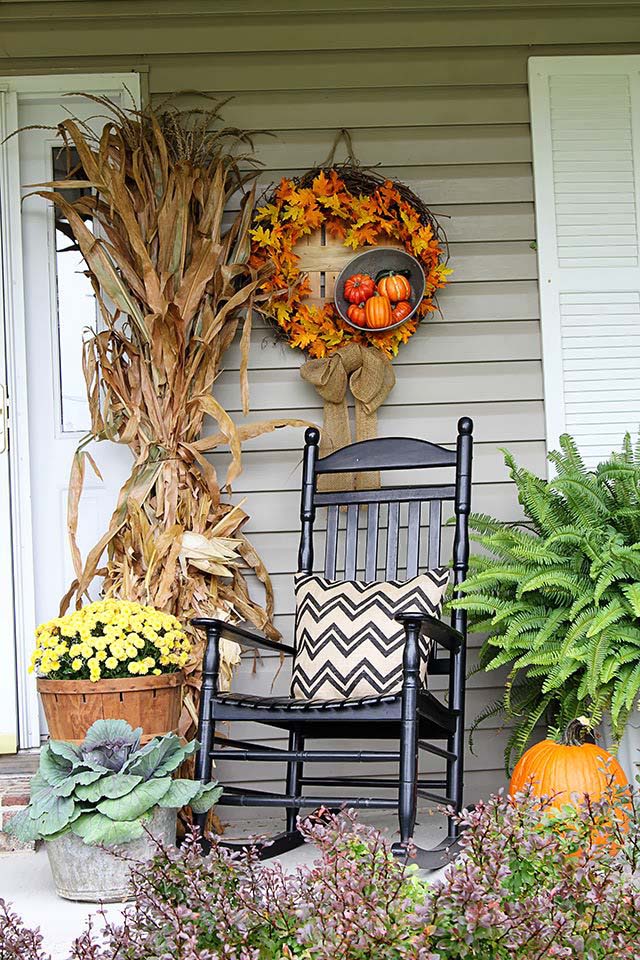 6. Create Farmhouse Fall Decor #cheapfalldecor #diy #decorhomeideas