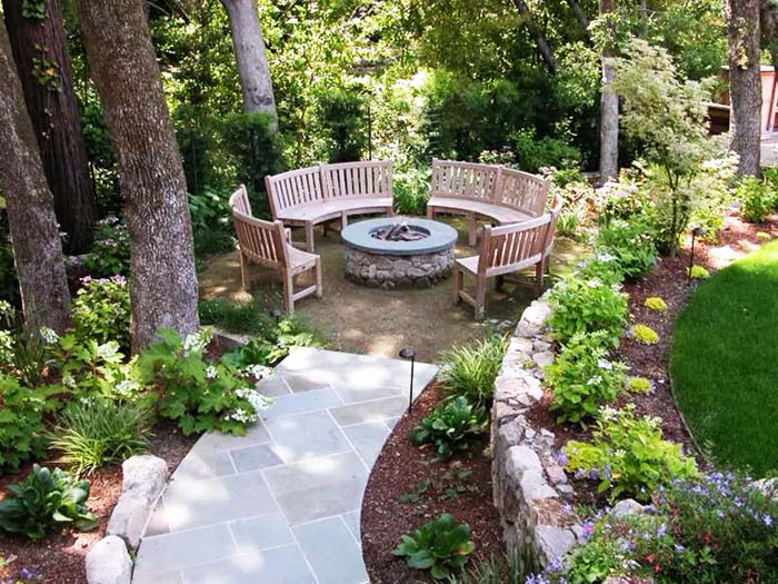 9. Curved Benches Surround a Forest Fire Pit #firepit #seating #decorhomeideas