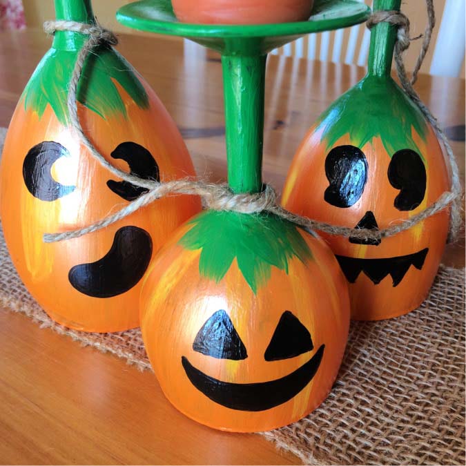 16. DIY Pumpkin Wine Glasses #dollarstore #falldecor #diy #decorhomeideas