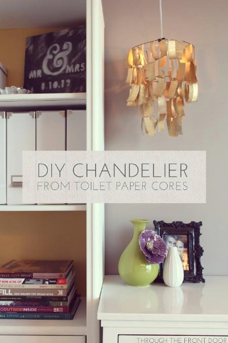 16. Gold Chandelier #Christmas #gifts #decorhomeideas