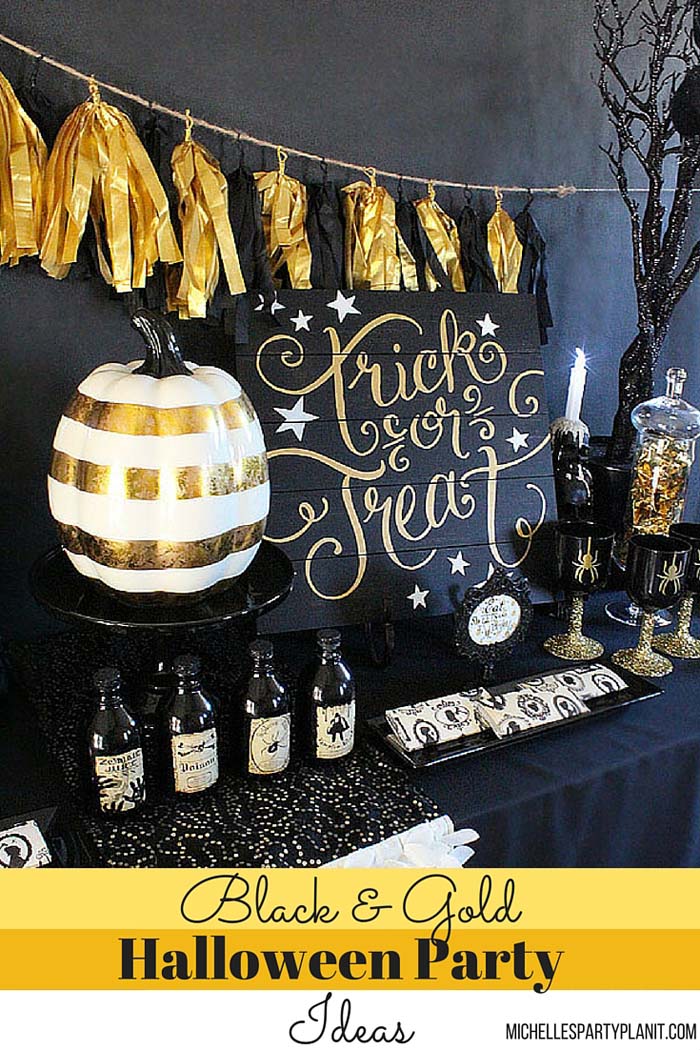 20. Gold is Always in Style #halloween #party #decor #decorhomeideas