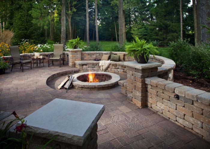 13. In-Ground Stone Fire Pit with Bench Seating #sunken #firepit #decorhomeideas