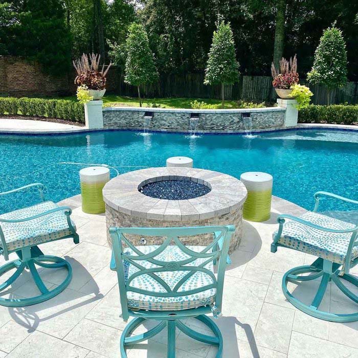 15. Metal Swivel Chairs by Poolside Fire Pit #firepit #seating #decorhomeideas