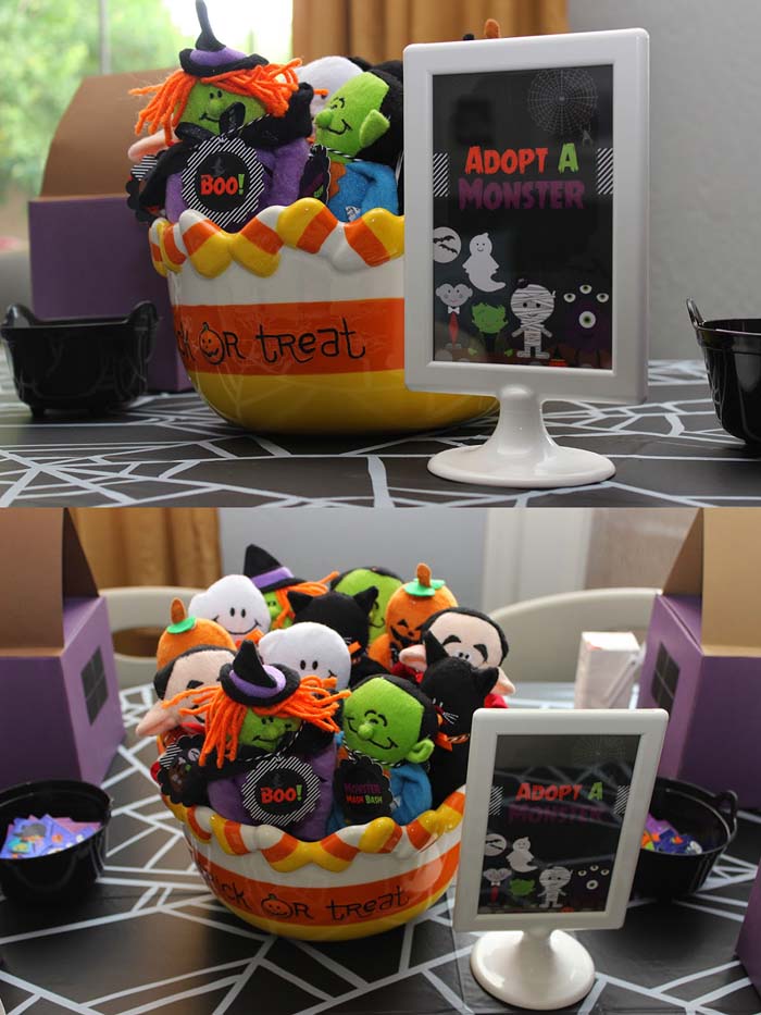 28. Monster Buffet #halloween #party #decor #decorhomeideas