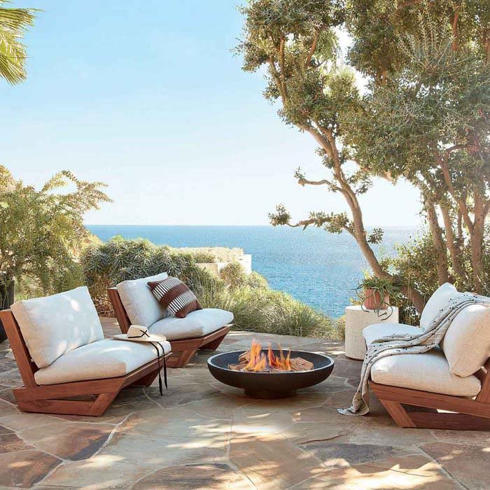 18. Oversized Plush Loungers with a Metal Fire Bowl #firepit #seating #decorhomeideas