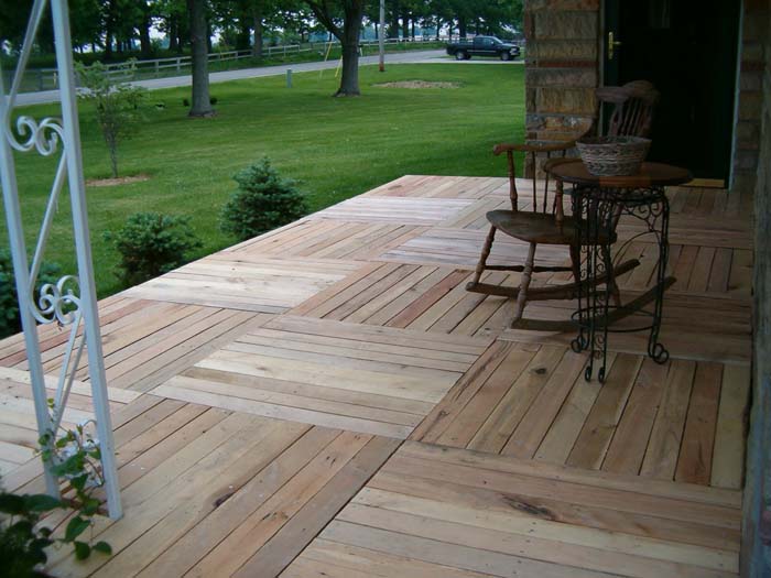 Pallet Wood Porch #cheap #landscaping #decorhomeideas