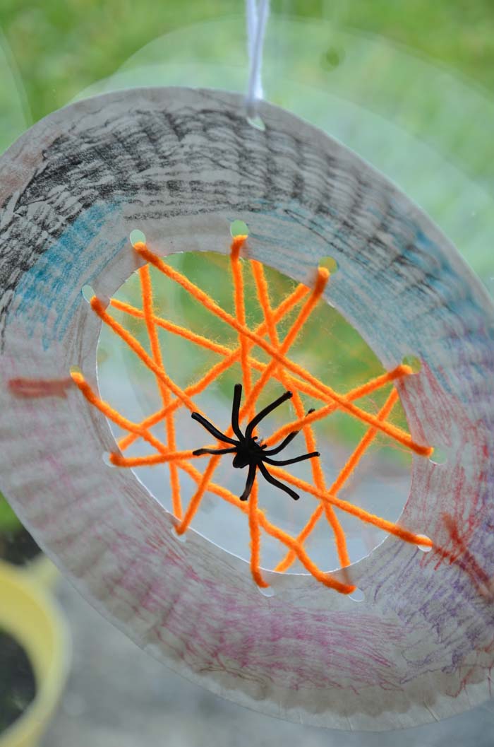 30. Paper Plate Spider Web Activity #halloween #crafts #kids #decorhomeideas