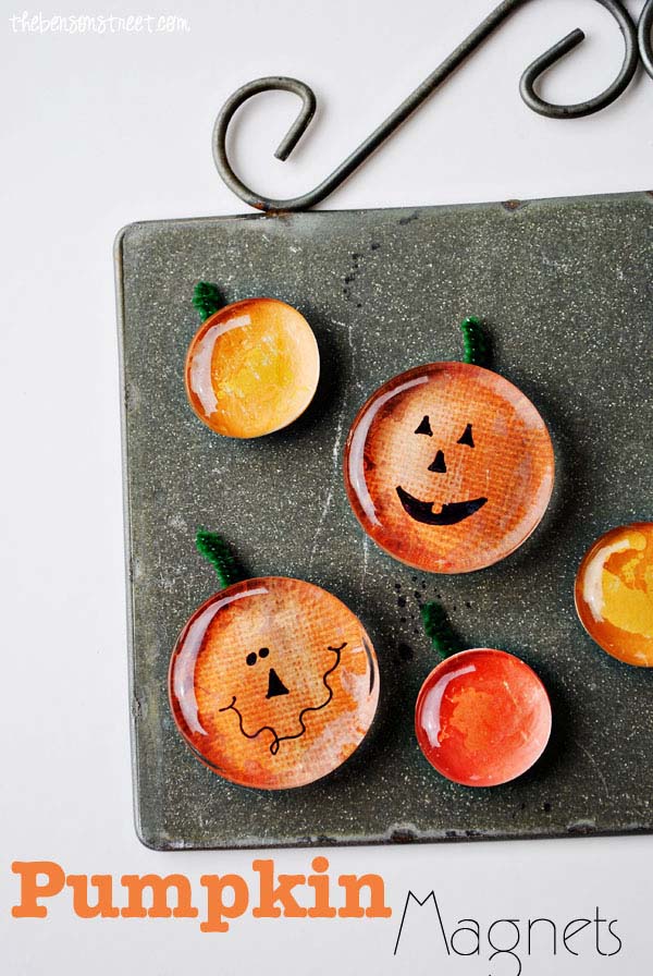 41. Pumpkin Magnets #halloween #crafts #kids #decorhomeideas