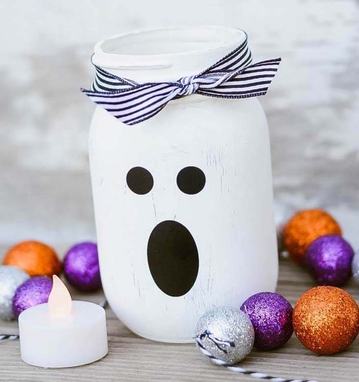 36. Pure White Ghost Mason Jar Lantern #halloween #masonjar #crafts #decorhomeideas