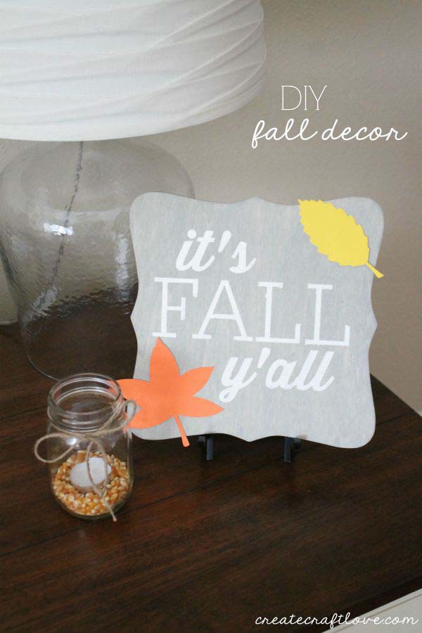 13. Quirky Side Table #thanksgiving #sign #decorhomeideas