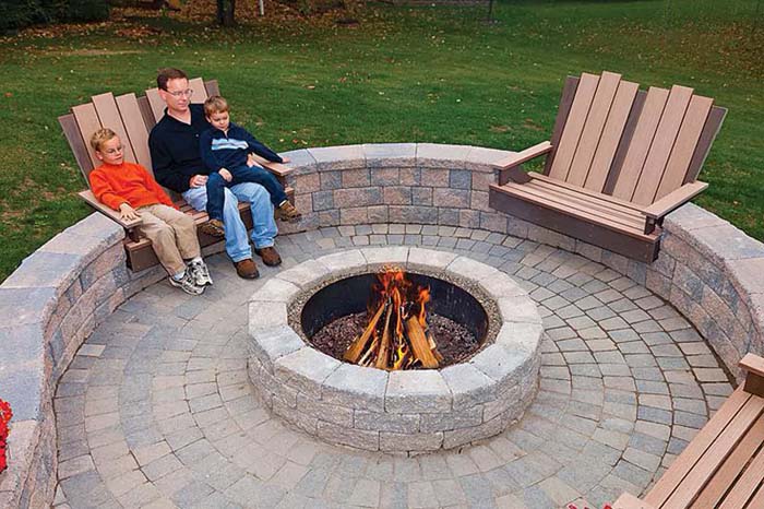 21. Round Fire Pit Bench with Oversized Built-In Adirondack Chairs #firepit #seating #decorhomeideas