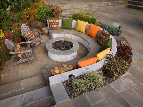 19. Round Fire Pit with Landscape Border #sunken #firepit #decorhomeideas