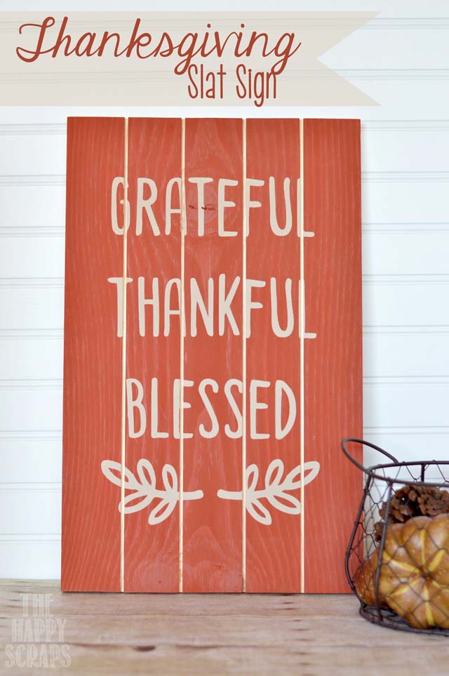 16. Simple Wooden Decoration with Hand Lettering #thanksgiving #sign #decorhomeideas