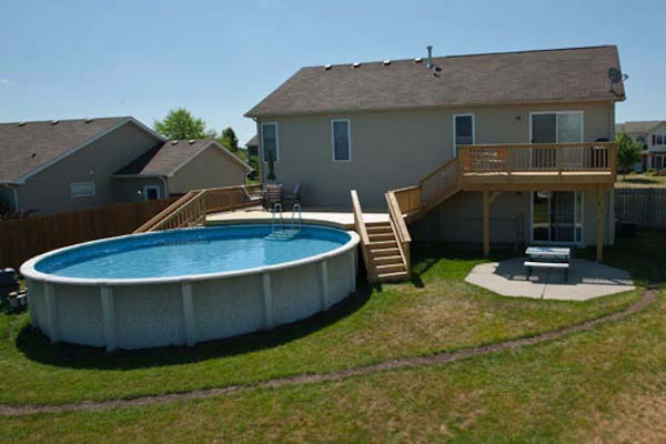 41. Small Wood Pool Deck McHenry #abovegroundpoolwithdeck #decorhomeideas