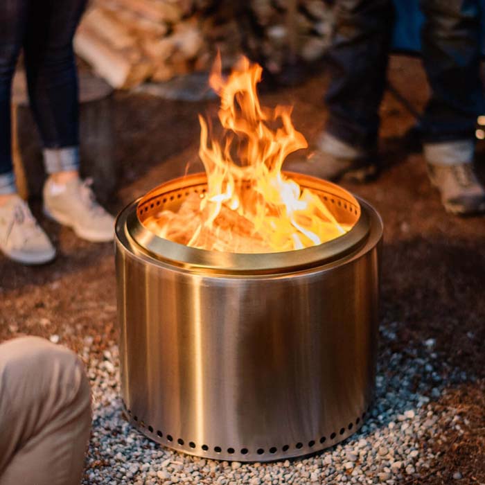 23. Solo Stove Metal Bonfire Pit #metalfirepit #decorhomeideas