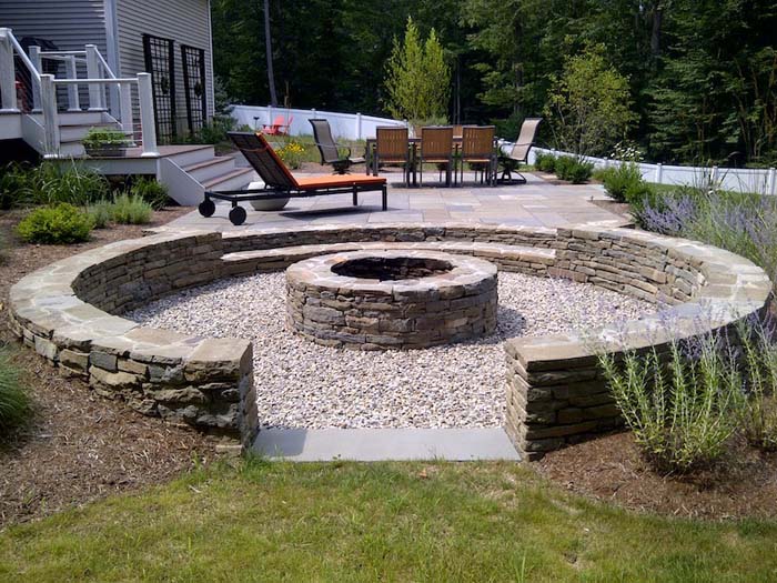 26. Stone Fire Pit with Gravel Base #sunken #firepit #decorhomeideas