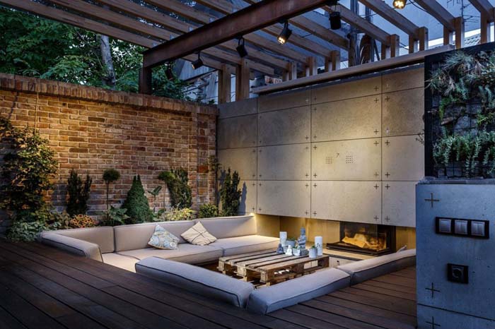 31. Sunken Outdoor Fireplace with Sofas #sunken #firepit #decorhomeideas