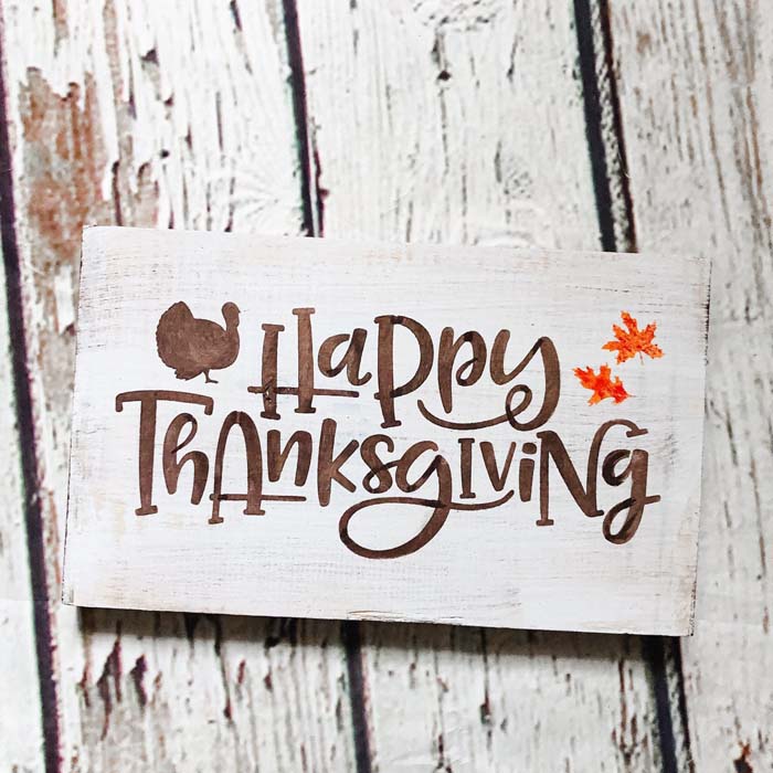 22. Thanksgiving Wood Sign #thanksgiving #sign #decorhomeideas
