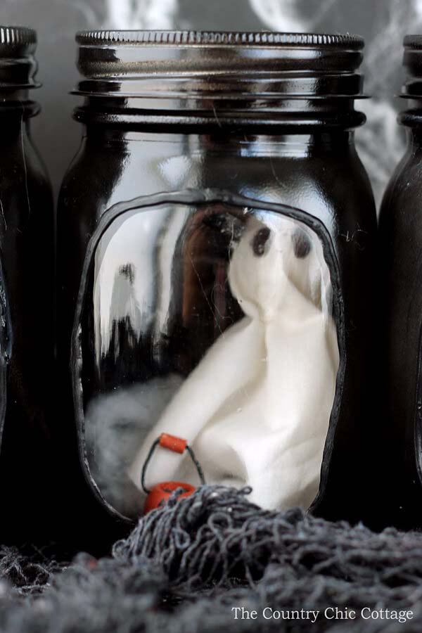 49. Unique Ghost Trap Halloween Mason Jar #halloween #masonjar #crafts #decorhomeideas