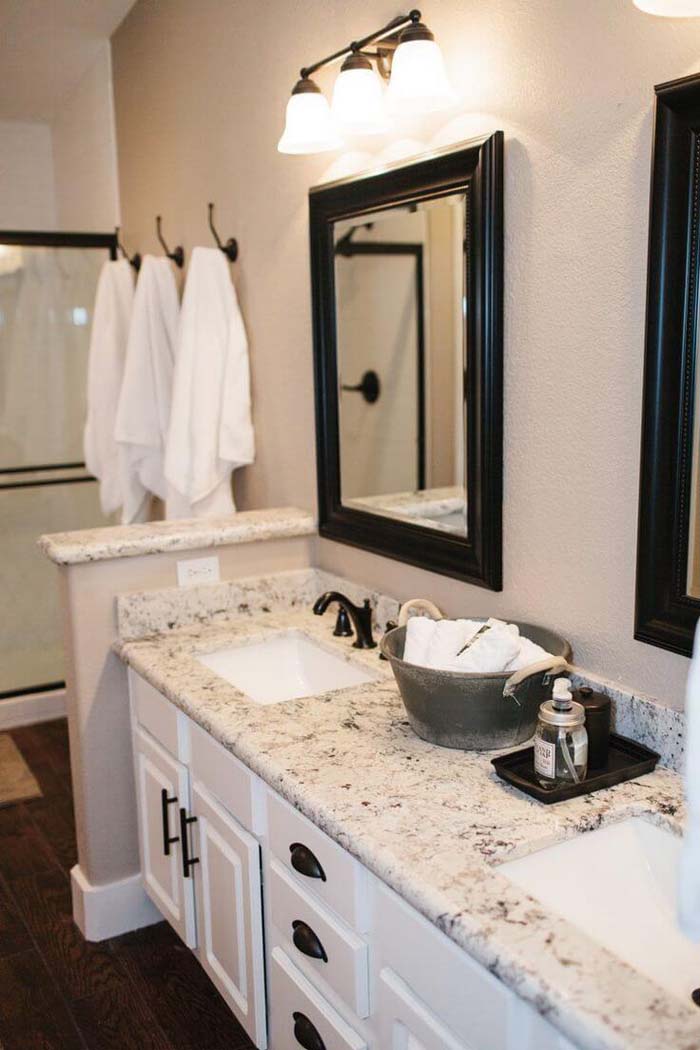 Black and White Formal Bathroom #masterbathroom #design #decorhomeideas