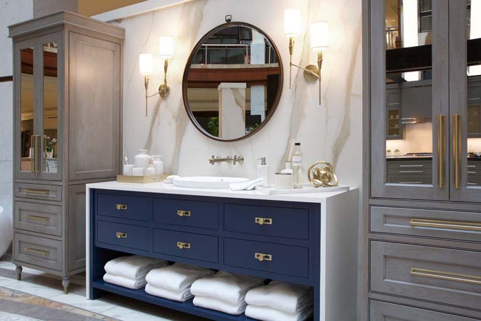 Contemporary Master Bath With Porcelain Tile #masterbathroom #design #decorhomeideas