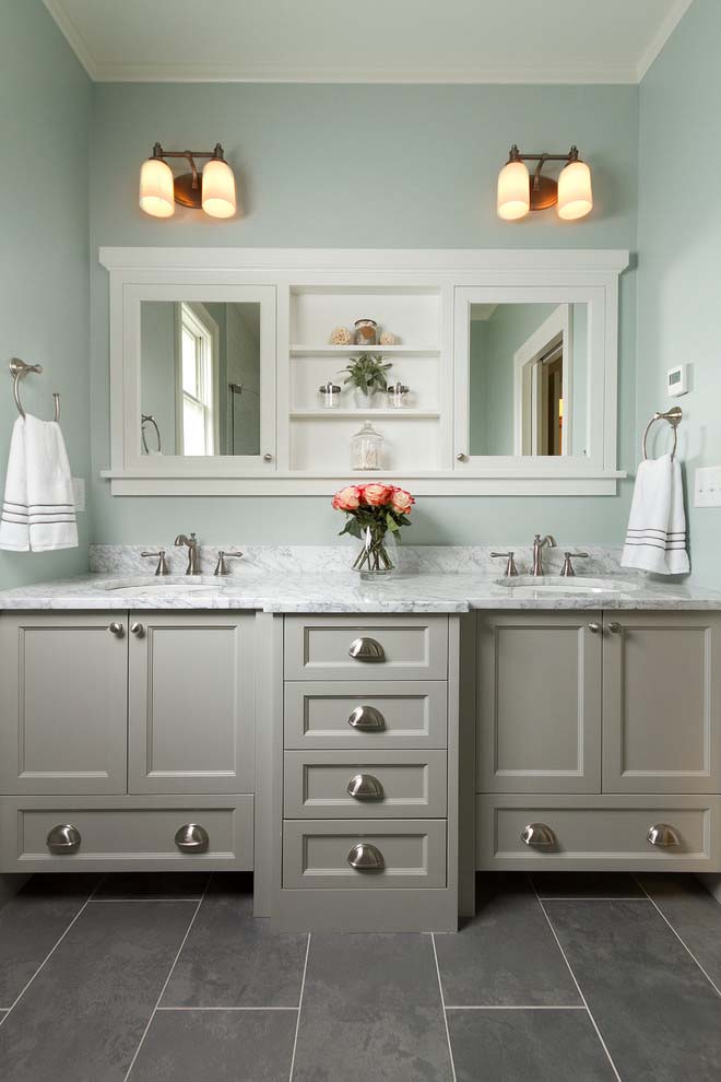 Elegant Master Ceramic Tile Bathroom #masterbathroom #design #decorhomeideas