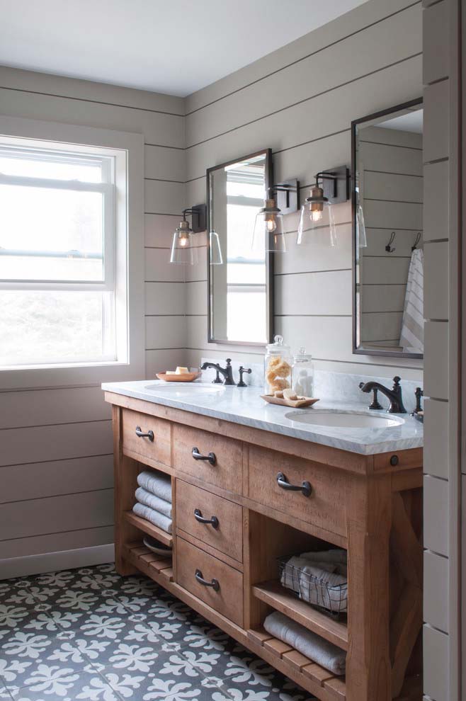 Farmhouse Bath Remodel #masterbathroom #design #decorhomeideas