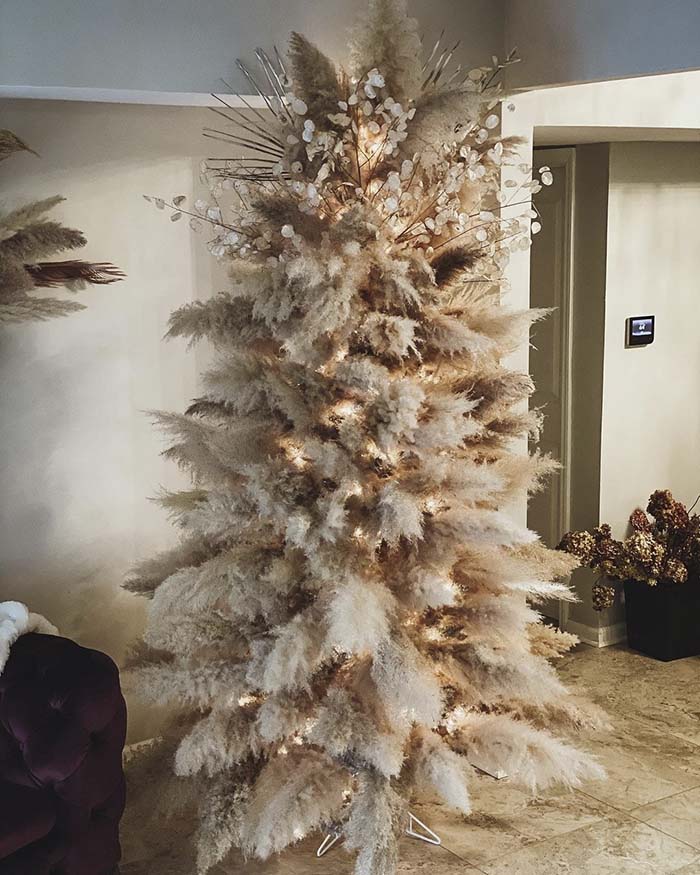 Pampas Grass Christmas Tree Idea