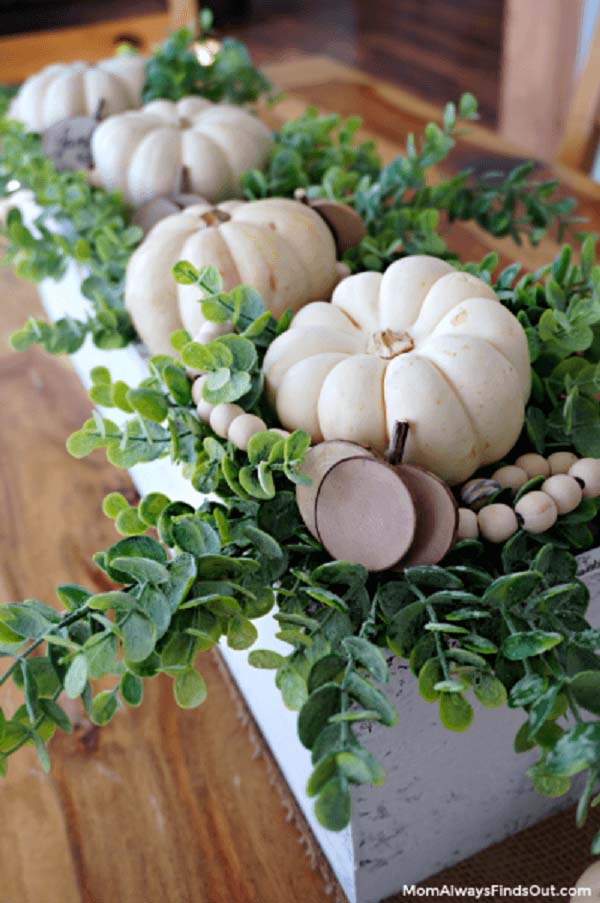 Pumpkin and Eucalyptus Farmhouse Style Box #thanksgiving #centerpieces #decorhomeideas