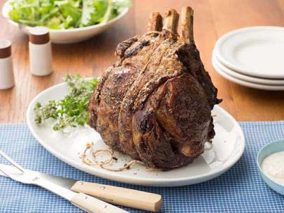 Sunday Rib Roast #christmas #dinner #decorhomeideas