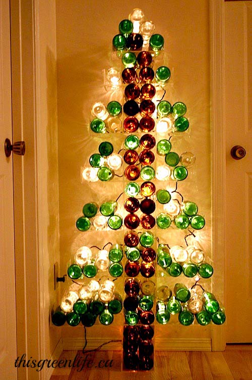 Wine Bottle Christmas Tree #christmas #winebottle #decorhomeideas