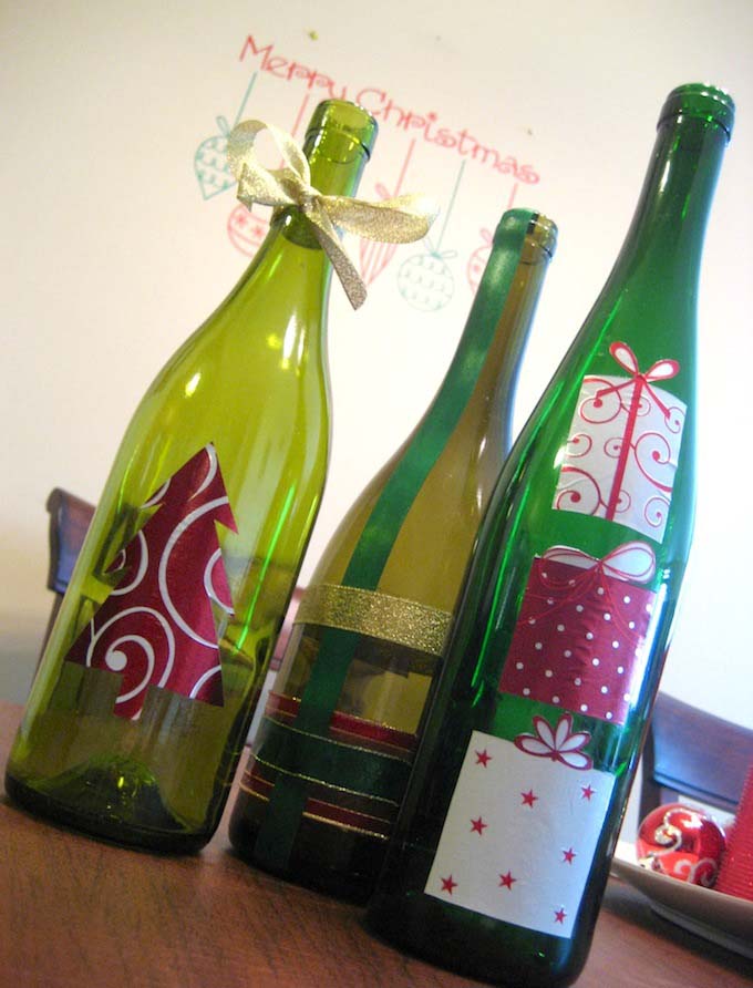 Wine Bottle Decor #christmas #winebottle #decorhomeideas