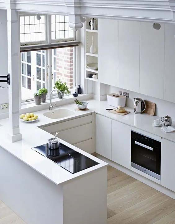Antique White Kitchen Cabinets In Modern Concept #ushaped #kitchen #decorhomeideas