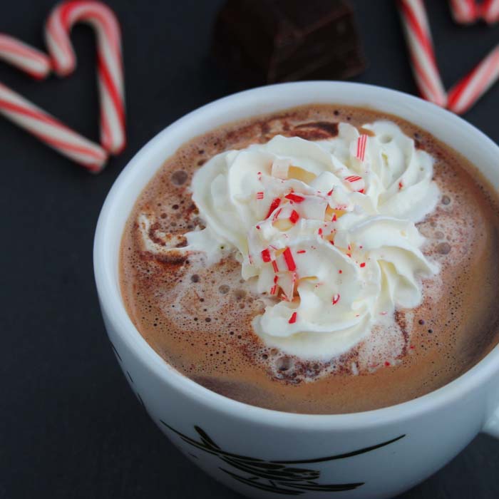 Candy Cane Cocoa #christmas #treat #decorhomeideas