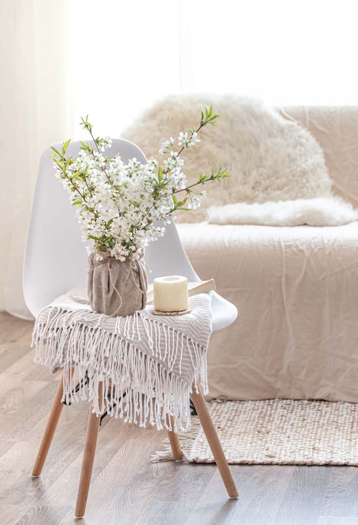 Display Fresh Flowers Randomly #homedecor #style #decorhomeideas