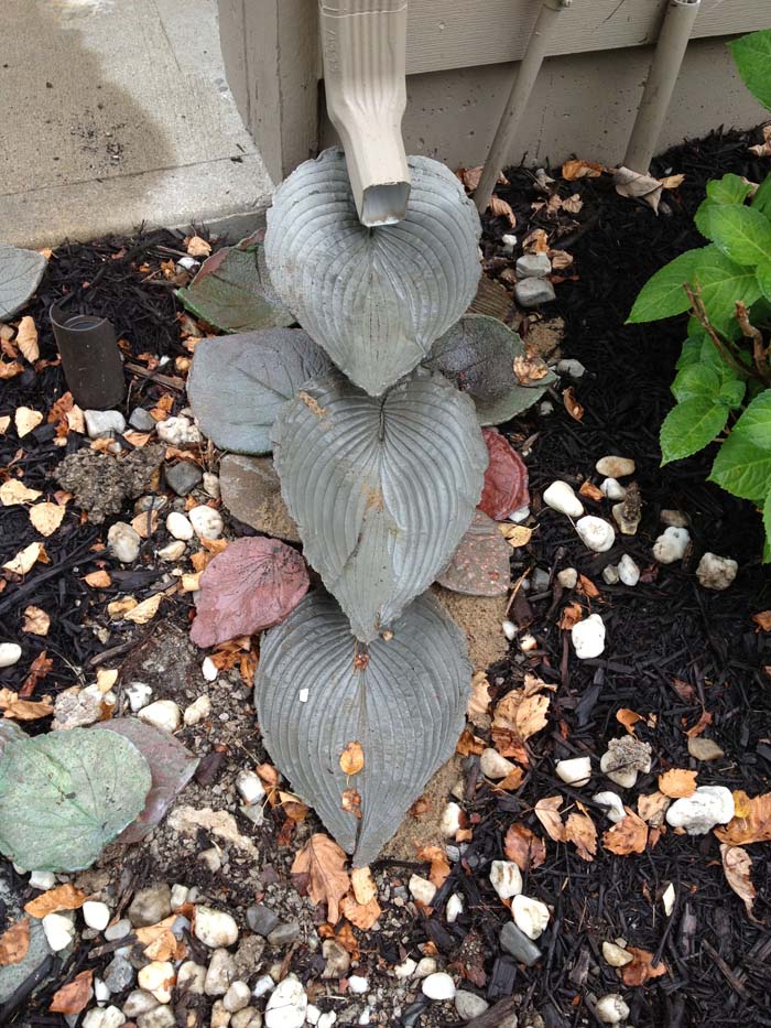 Downspout Splash Block #downspout #landscaping #rocks #decorhomeideas