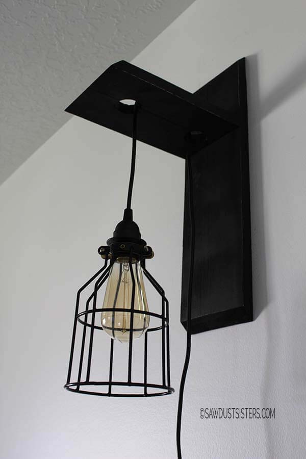 Farmhouse Lantern with Edison Bulb #farmhousebedroom #decorhomeideas