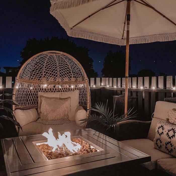 Fence Lights #firepit #lighting #decorhomeideas