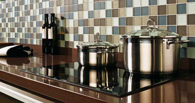 Glass Squares #kitchenbacksplash #backsplash #decorhomeideas