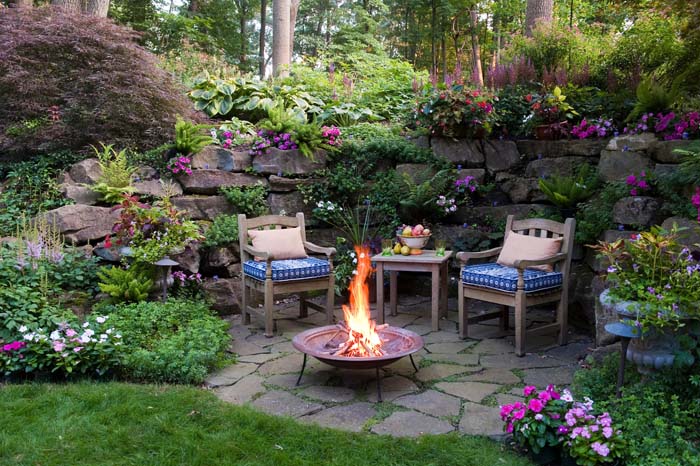 Grotto Garden #hillsidefirepit #decorhomeideas