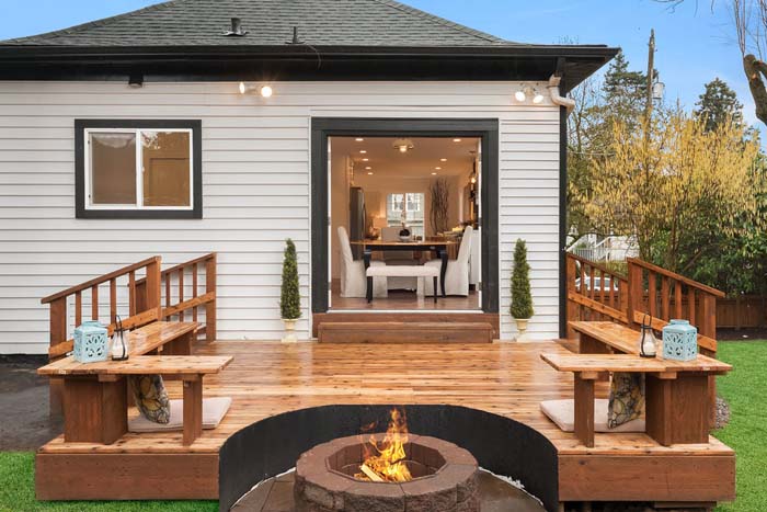 Ground-Level Fire Pit #decking #firepit #decorhomeideas