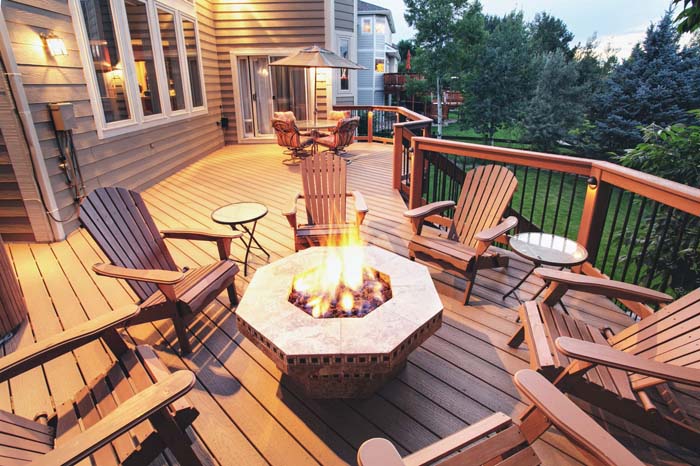 Octagon Tile Fire Pit #decking #firepit #decorhomeideas