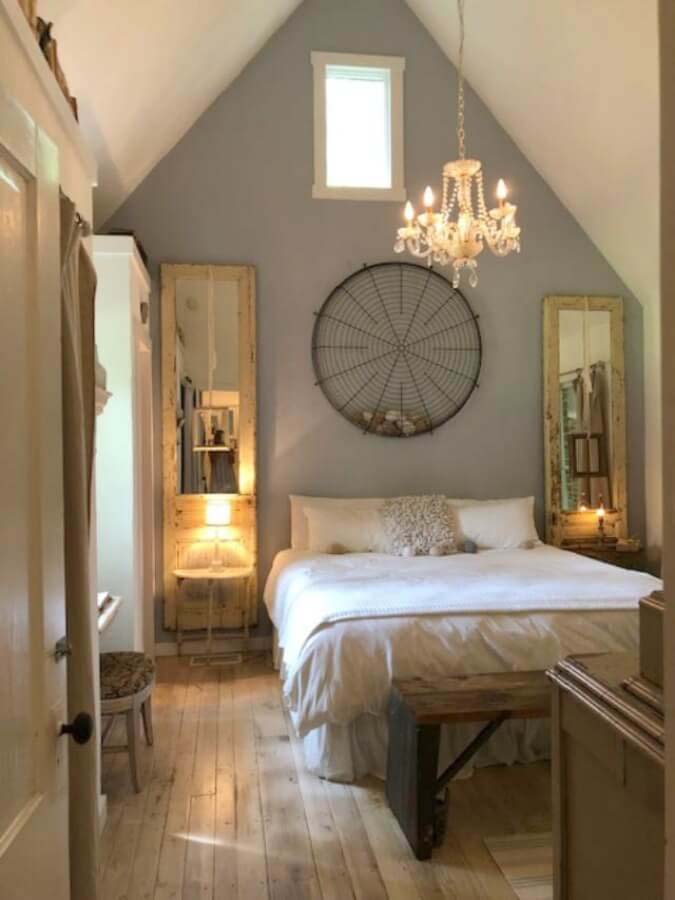 Repurposed Doors and Fan Plate Farmhouse Decor #farmhousebedroom #decorhomeideas