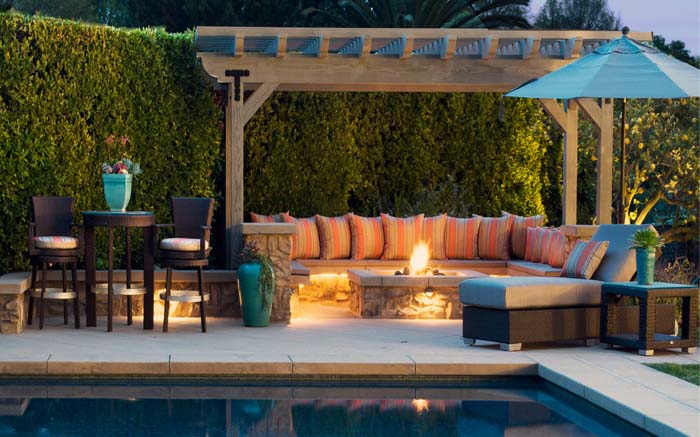 Sectional Seating #firepit #poolside #decorhomeideas
