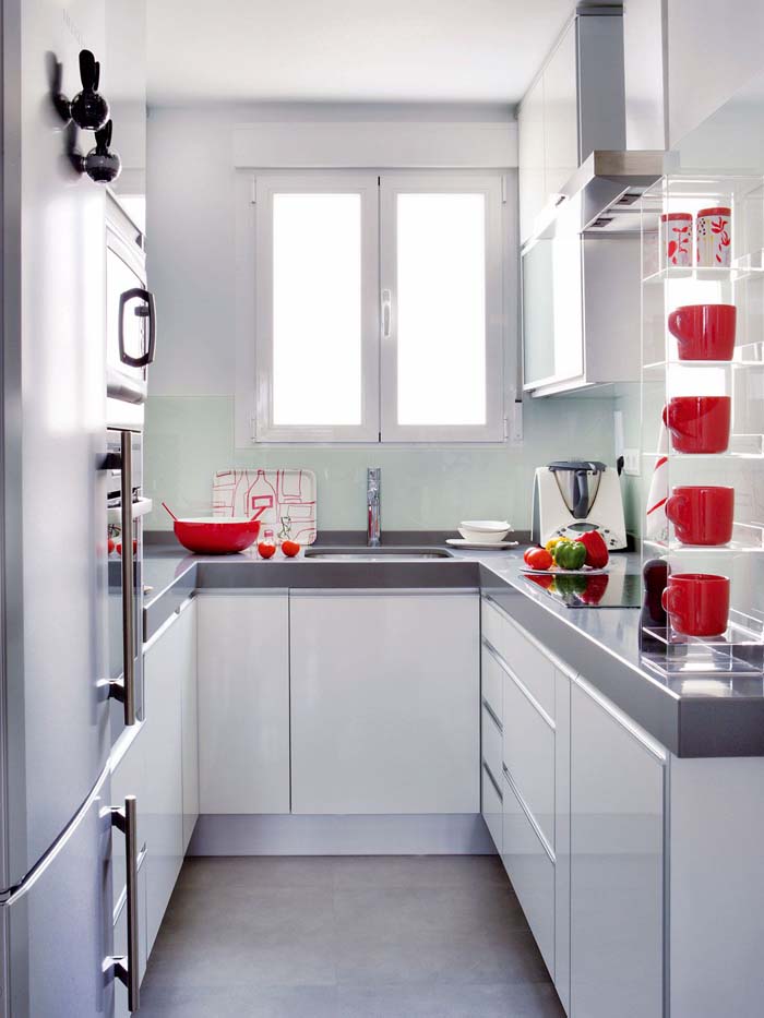 Small Kitchens With Oversink Window #ushaped #kitchen #decorhomeideas