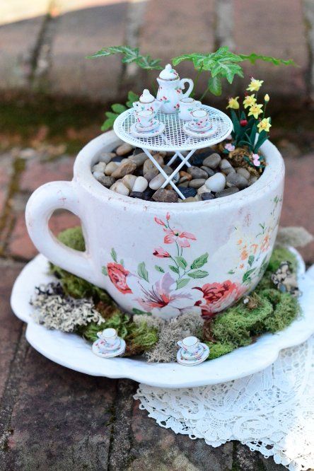 Teacup Mini Gardens #zengarden #minigarden #decorhomeideas