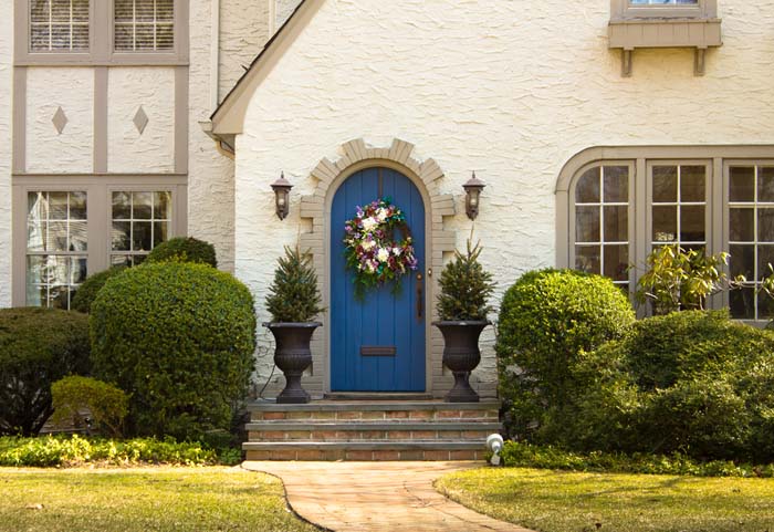 Treat The Front Door The Same As The Indoor #homedecor #style #decorhomeideas