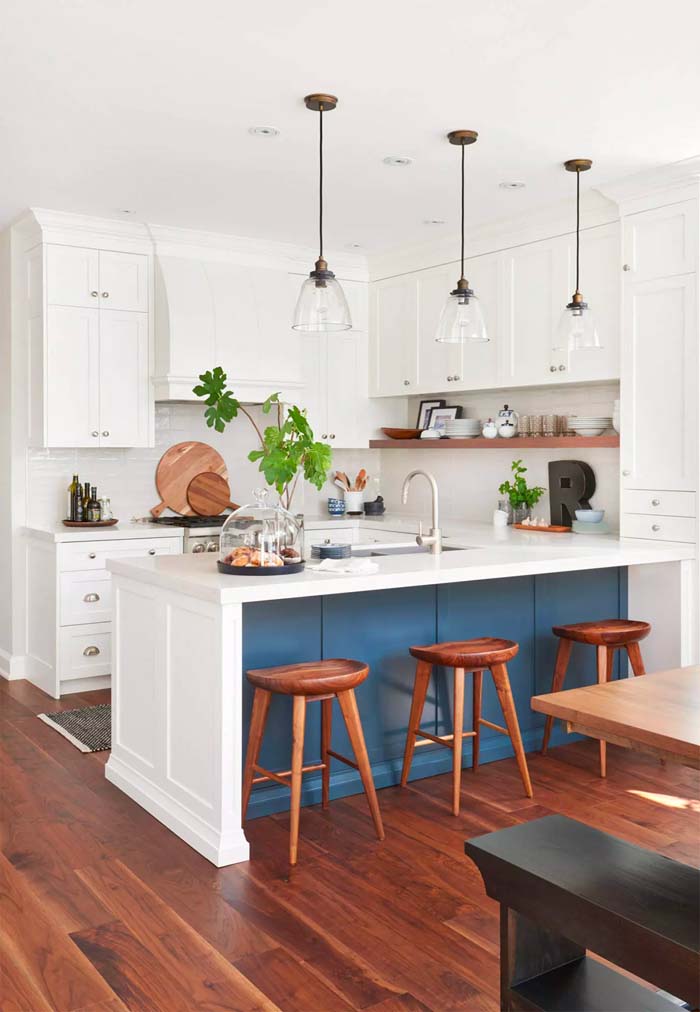 Use Bold Colors To Add Texture #ushaped #kitchen #decorhomeideas