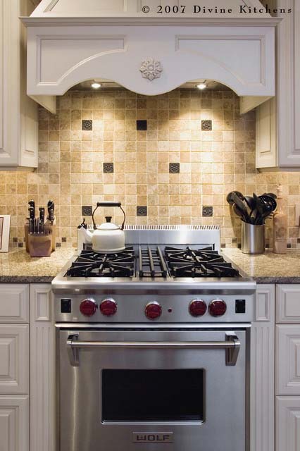 Warm and Functional #kitchenbacksplash #backsplash #decorhomeideas