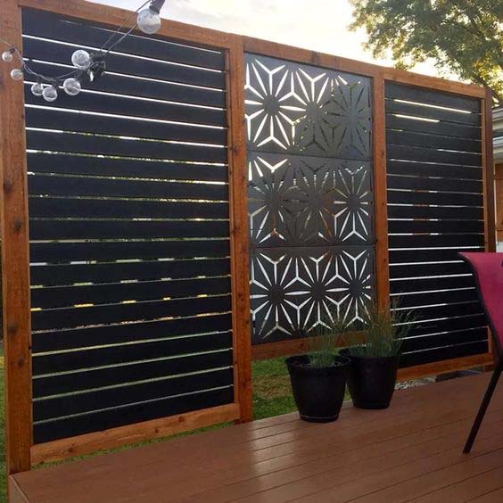 Artistic Slat Partition For The Patio #woodenslats #homedecor #decorhomeideas